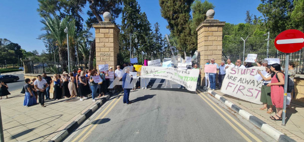 σταση εργασιας αγγλικη σχολη 23/06