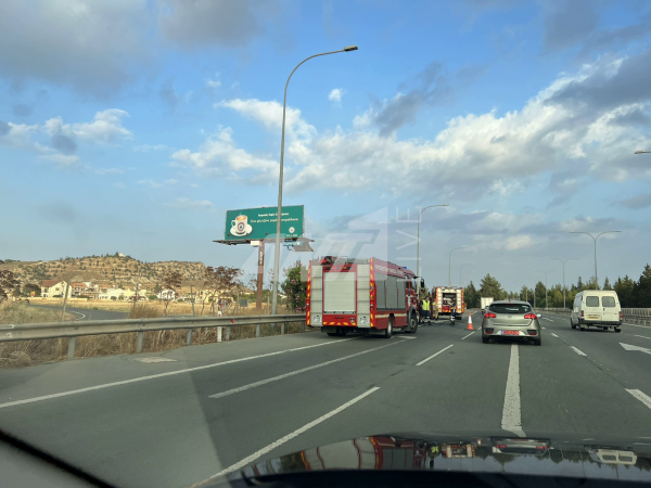 πυρκαγια οχημα 15/06
