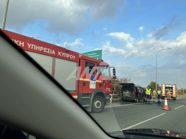 πυρκαγια οχημα 15/06