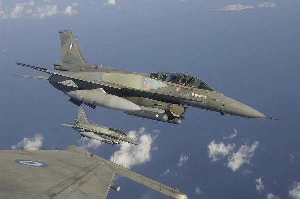 f16