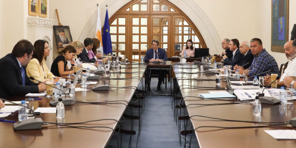 Προεδρικό σύσκεψη αγελαδοτρόφοι