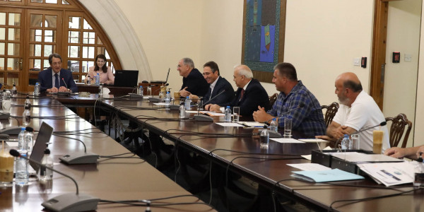 Προεδρικό σύσκεψη αγελαδοτρόφοι