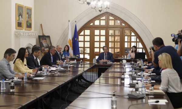 Προεδρικό σύσκεψη κατώτατος μισθός