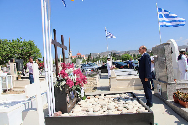 Υπουργός Άμυνας μνημόσυνο Μαρί