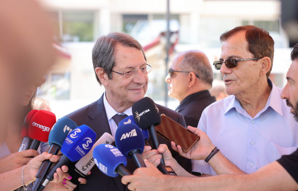 Αποκαλυπτήρια γλυπτού Γλαύκου Κληρίδη Πάρκο «Γλαύκος Κληρίδης»