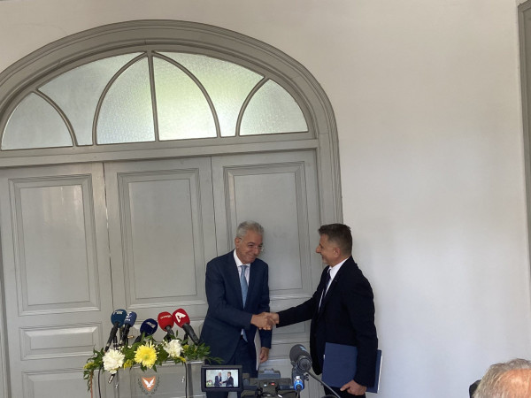 γιαννης τουμαζής υφυπουργός πολιτισμου υπουργος παιδειας προδρομος προδρομου