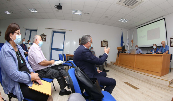 σύσκεψη ευλογιά των πιθήκων