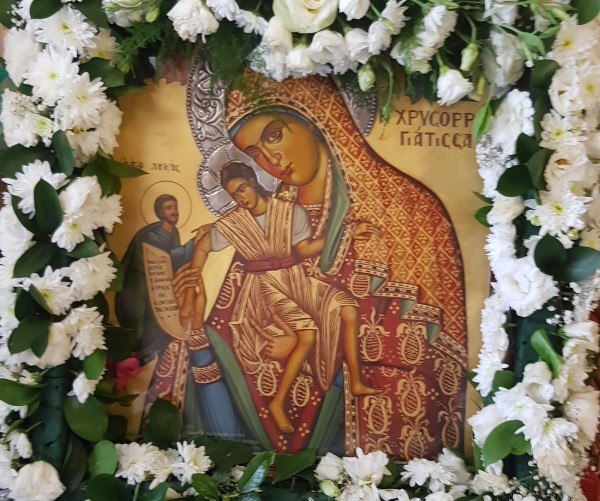 Παναγιά Χρυσορογιάτισσα