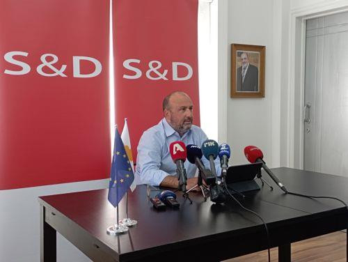 Δημήτρης Παπαδάκης ευρωβουλευτής 