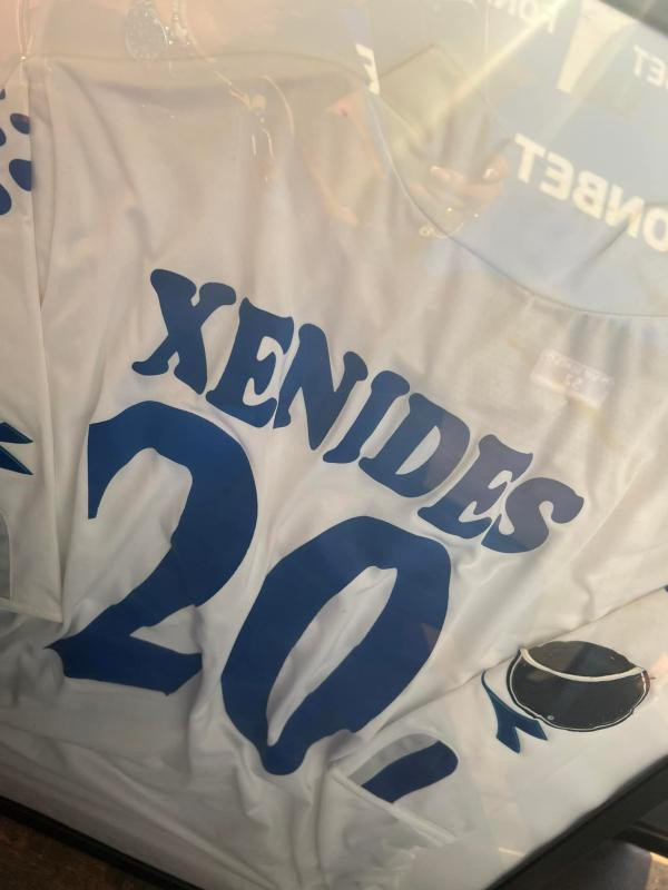 ξενιδης φαν