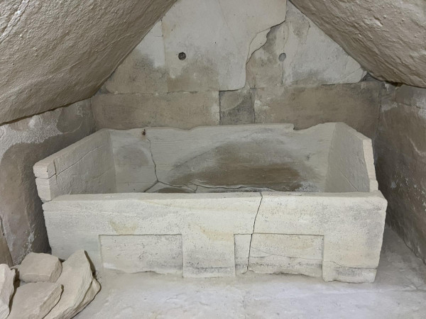 ταφοι
