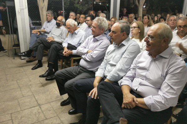 τακης