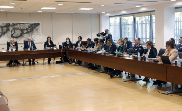 Επιτροπή Νομικών 