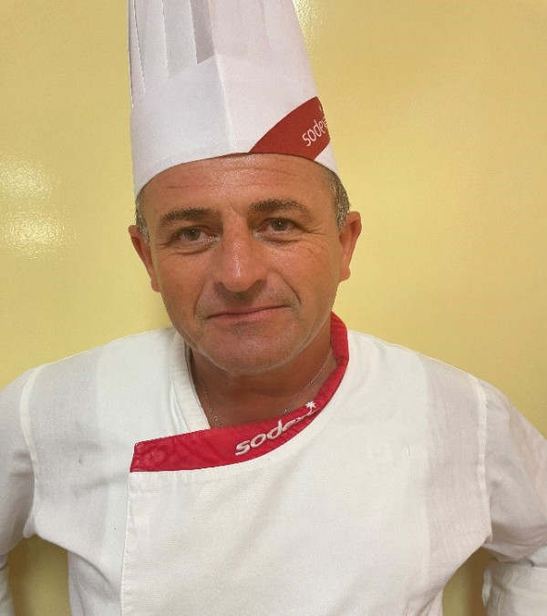 Chef Μιχάλη Πετεβίνο.