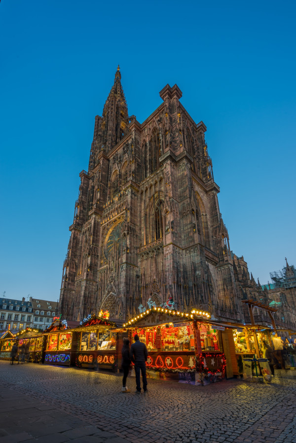 christmas-market-christkindlmarkt-at-the-cathedral