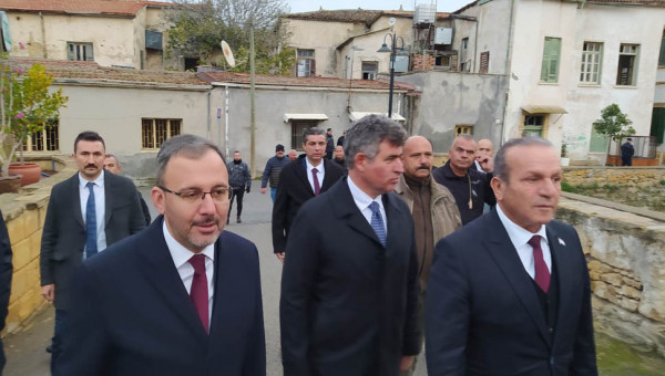 εγκαίνια γηπέδου Τσεντίνκαγια