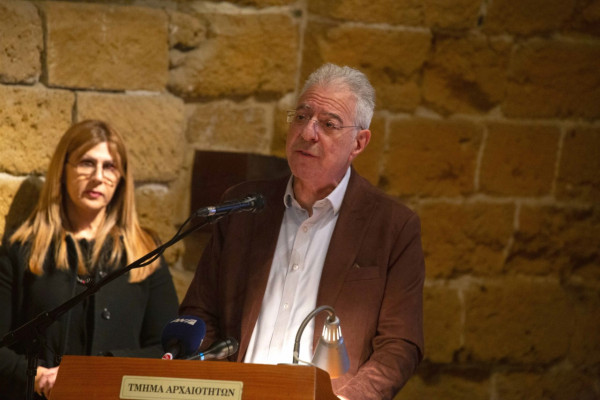 προ