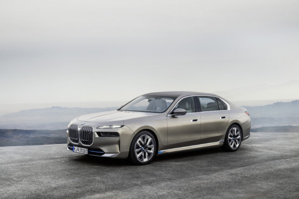 thumbnail_BMW 7 Series.