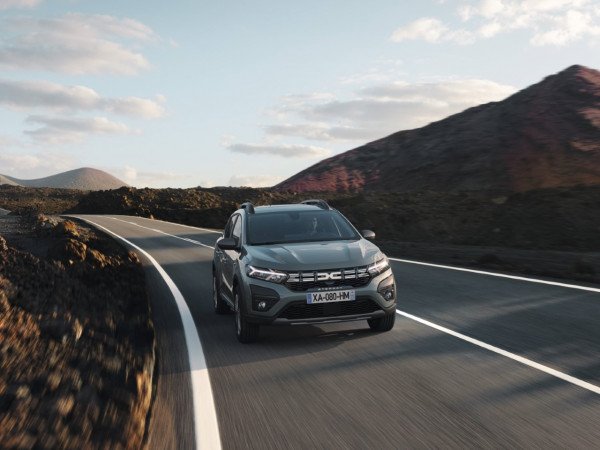 thumbnail_DACIA DUSTER.jpg