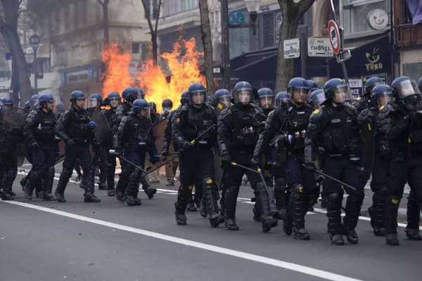 Ισχυρές αστυνομικές δυνάμεις στο ΠαρίσιJean-Francois Badias/Copyright 2023 The AP. All rights reserved.