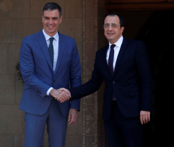 Πρόεδρος Δημοκρατίας - Πρωθυπουργός Ισπανίας