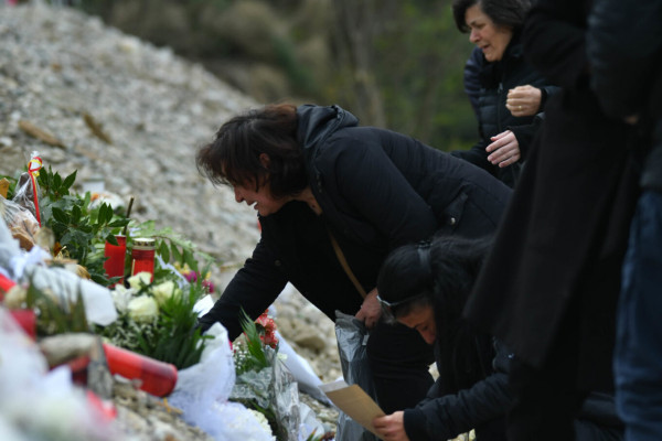μνημόσυνο Τέμπη.