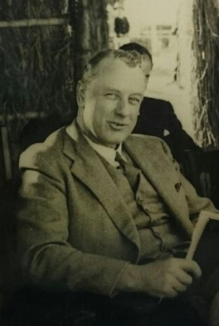 Sir Robert Perceval Armitage, κυβερνήτης της Βρετανίας στην Κύπρο, 1954-1955.