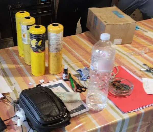 βομβιστης ελλαδα 2