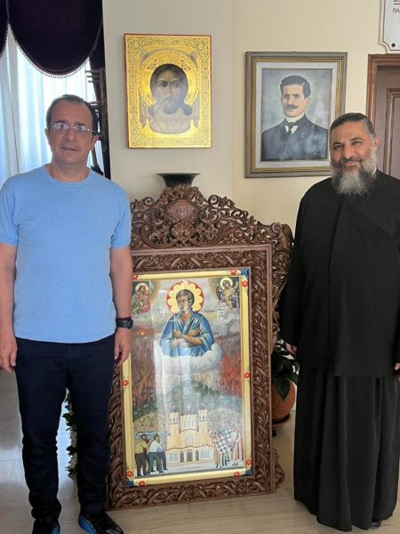 τρη