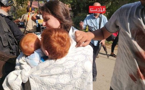 Η μαμά και τα «αδέρφια με τα κόκκινα μαλλιά»
