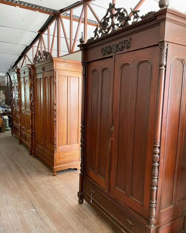 antiques Mall