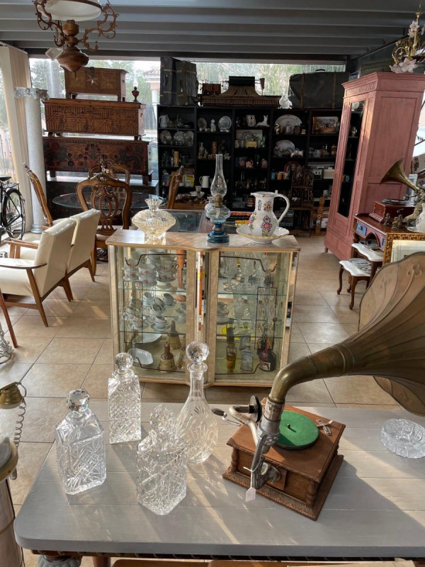 antiques Mall