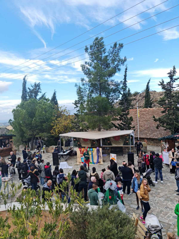 Χριστουγεννιάτικο χωριό Φικάρδου