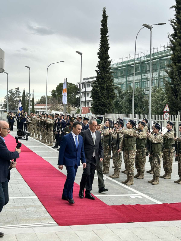 αμυνας