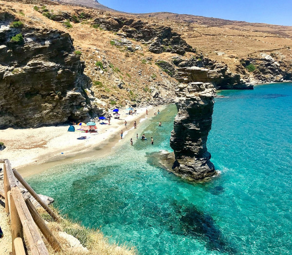 Της γριάς το πήδημα Άνδρος