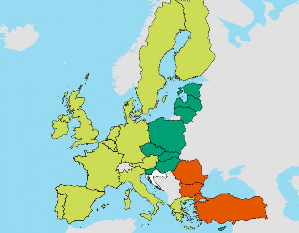 η μεγαλη διευρυνση 2004