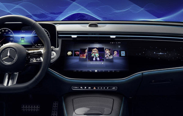 thumbnail_Mercedes-Benz -1