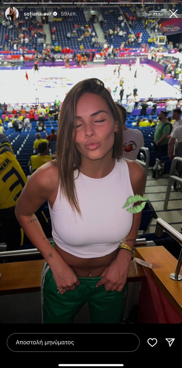 Φ