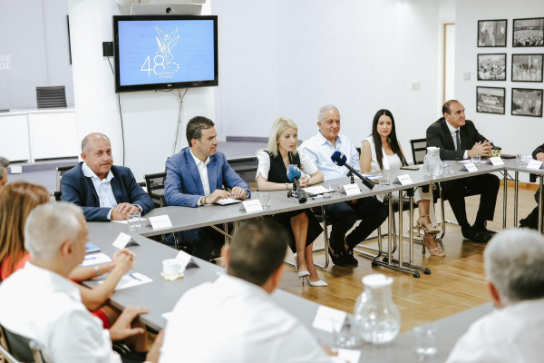 δημοκρατικος συναγερμος 4