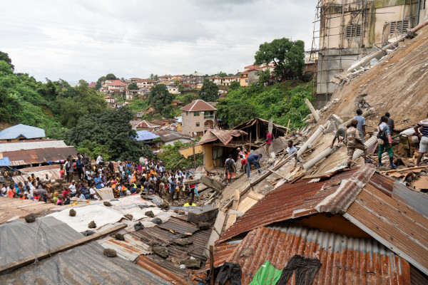 σιερα λεονε 2