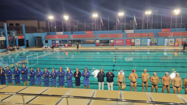 Ψ
