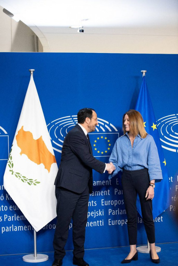 χριστοδουλιδης μετσολα