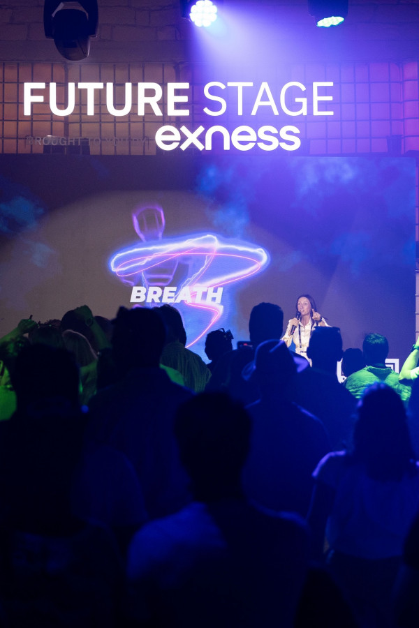 Exness