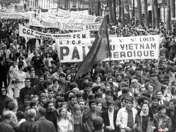Διαδήλωση τον Μάη του 68 στο Παρίσι