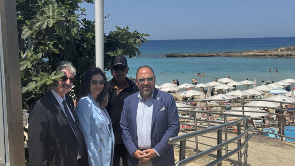 γαλαζια σημαια παραλιμνι