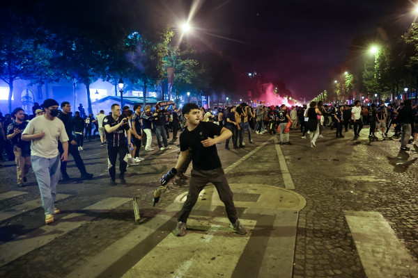 γαλλια επεισοδια παρι 3