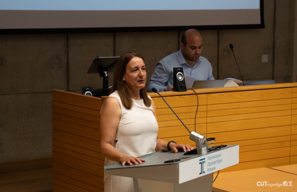 3465
