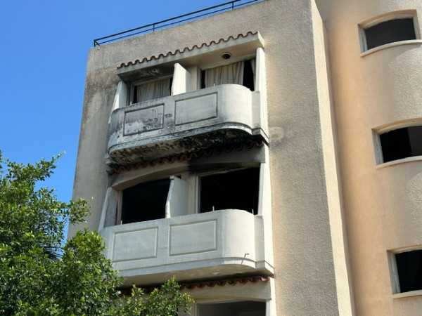 η