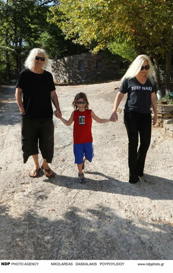 ννν