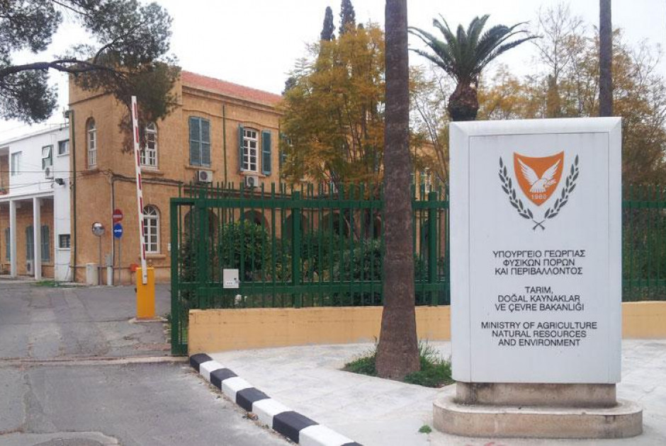 Ειδική Έκθεση ΕΥ για υπ. Γεωργίας: Παράνομες επεμβάσεις, χωματερές και πολεοδομικά σκάνδαλα